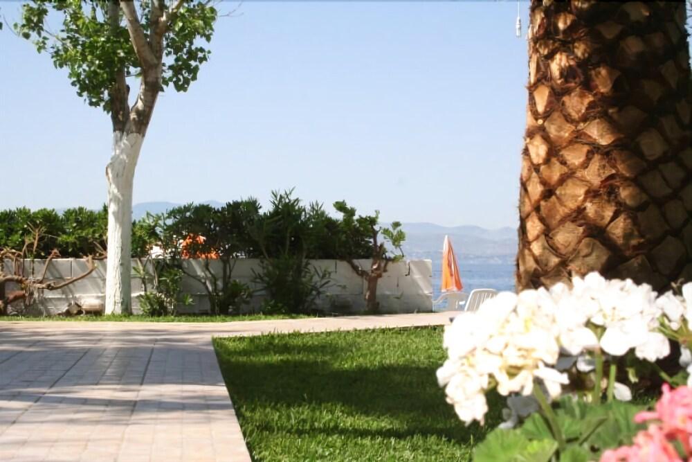 Posidonia Pension Amarynthos Luaran gambar