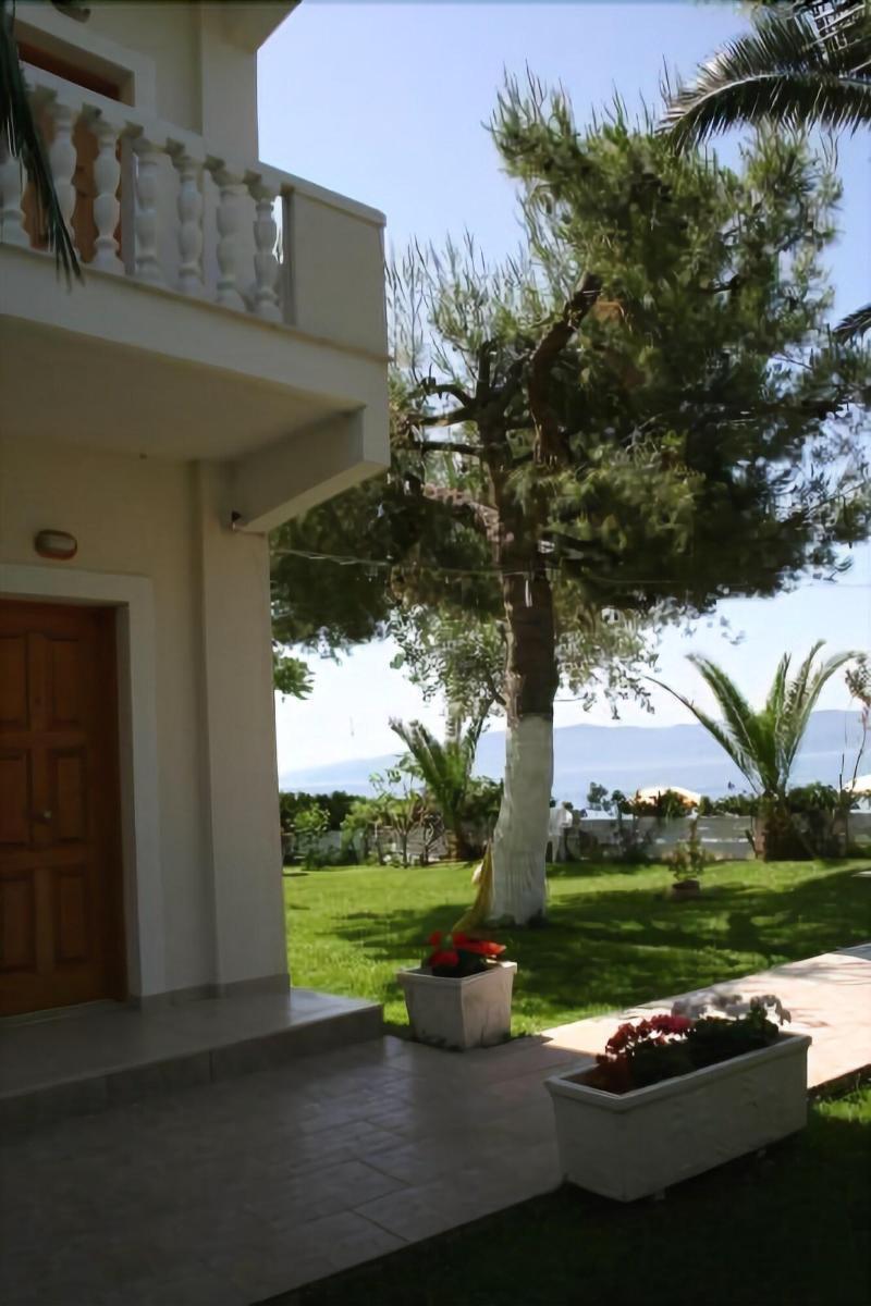 Posidonia Pension Amarynthos Luaran gambar
