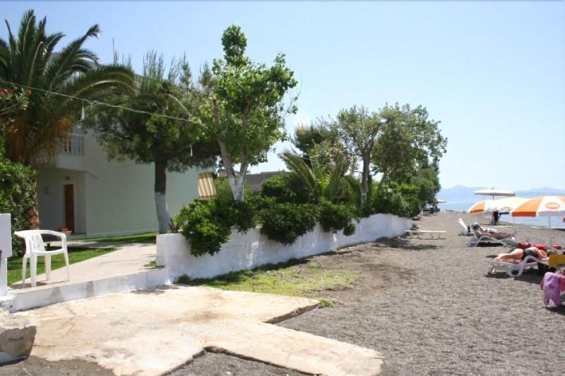 Posidonia Pension Amarynthos Luaran gambar