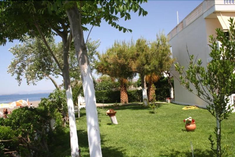 Posidonia Pension Amarynthos Luaran gambar