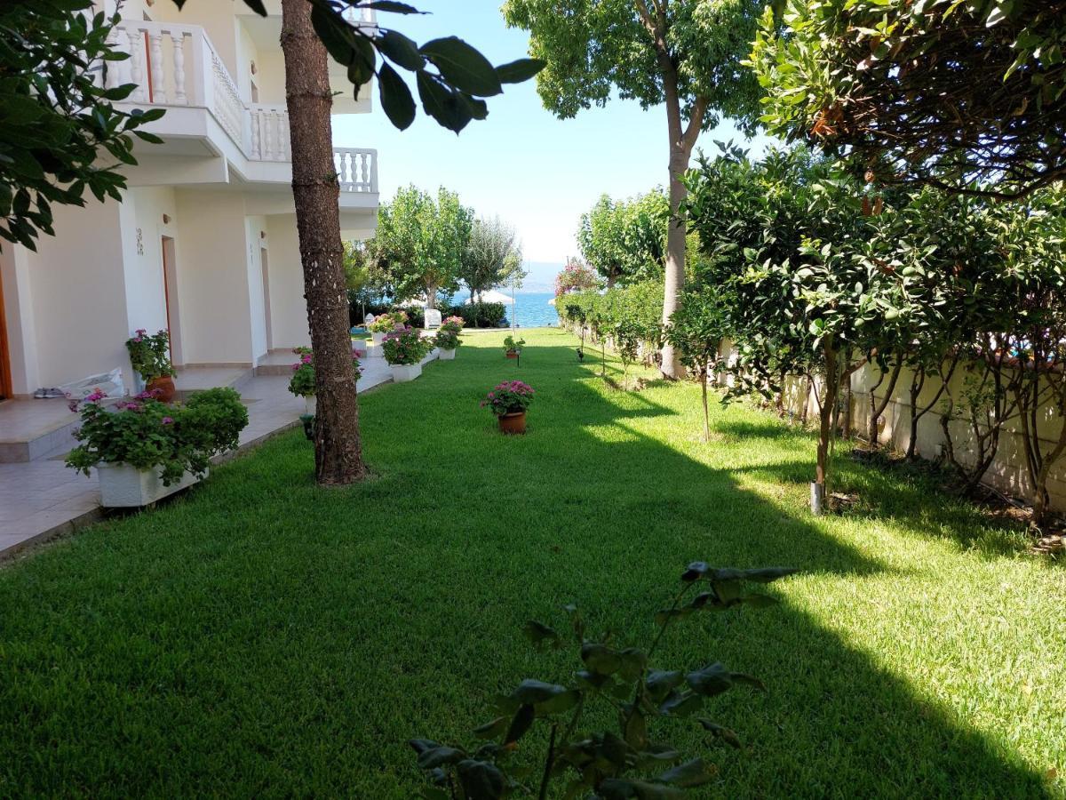 Posidonia Pension Amarynthos Luaran gambar