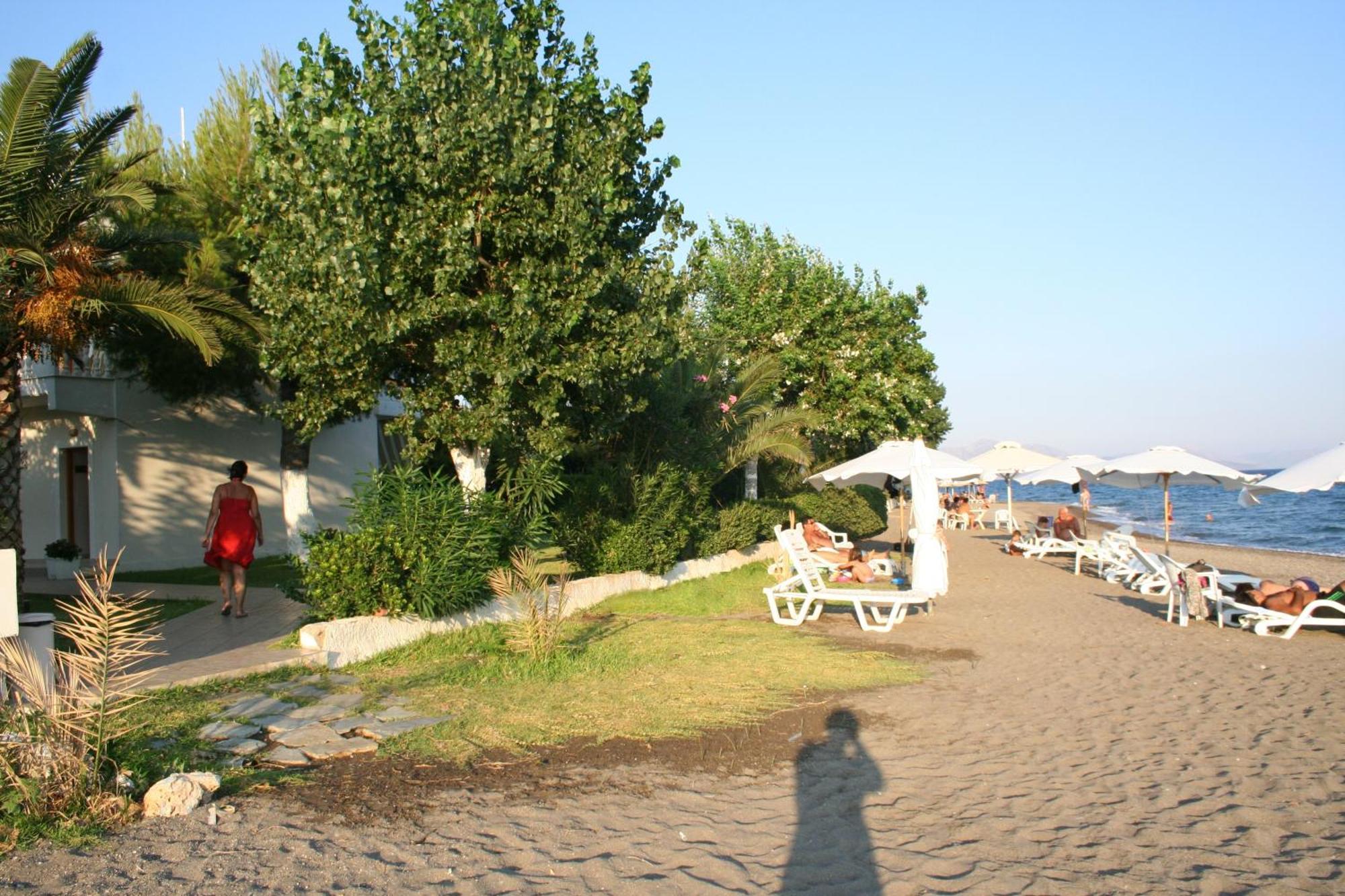 Posidonia Pension Amarynthos Luaran gambar