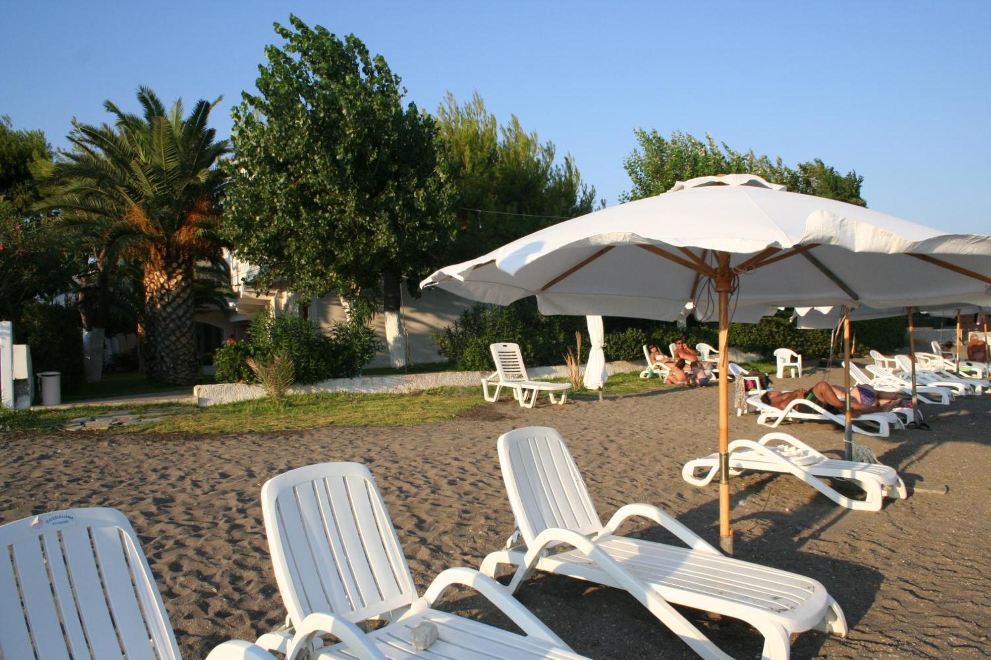 Posidonia Pension Amarynthos Luaran gambar