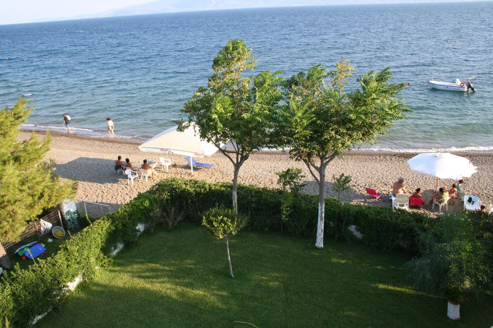 Posidonia Pension Amarynthos Luaran gambar
