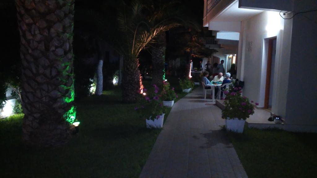 Posidonia Pension Amarynthos Luaran gambar