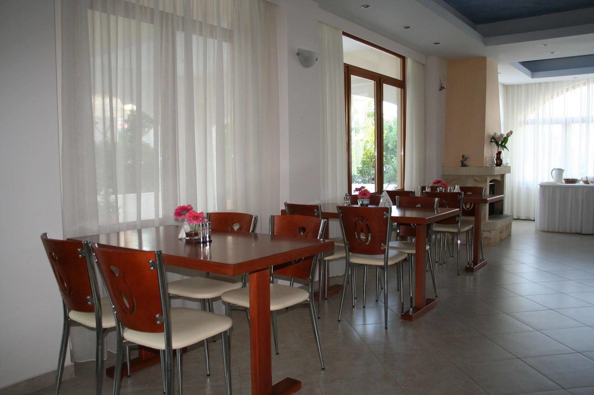 Posidonia Pension Amarynthos Luaran gambar