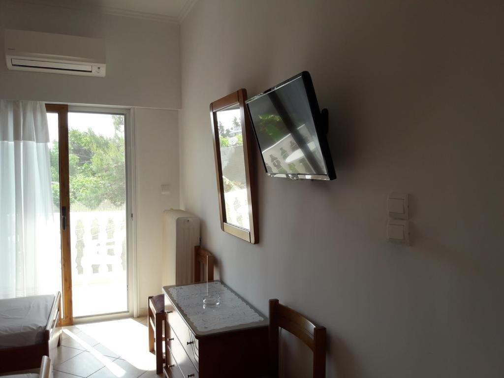 Posidonia Pension Amarynthos Luaran gambar